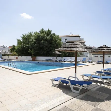 Olympics 1br With Pool & Balcony, By Hopstays Apartment