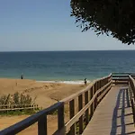 Olympics 1br With Pool & Balcony, By Hopstays Albufeira