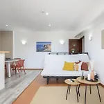 Olympics 1br With Pool & Balcony, By Hopstays Апартаменты Албуфейра
