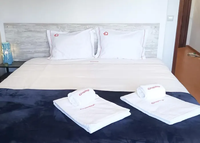 아파트 Olympics 1br With Pool & Balcony, By Hopstays *