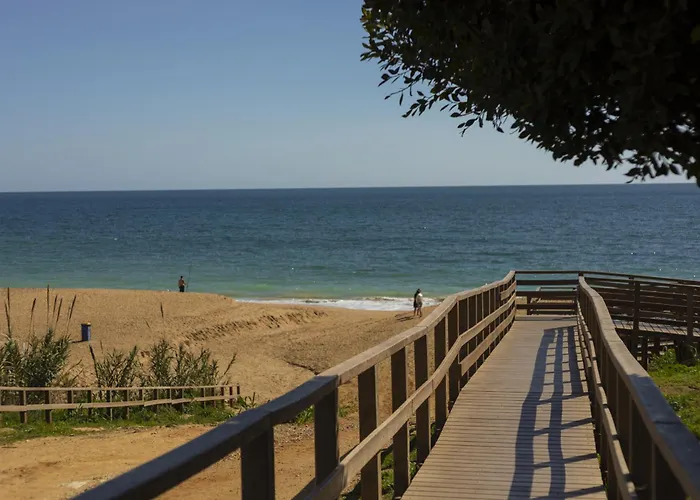 Olympics 1br With Pool & Balcony, By Hopstays 알부페이라