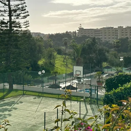 Olympics 1br With Pool & Balcony, By Hopstays Apartament *